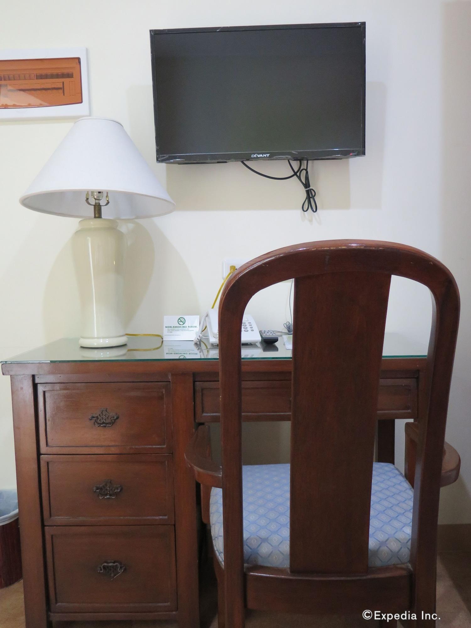 717 Cesar Place Hotel Tagbilaran-stad Buitenkant foto