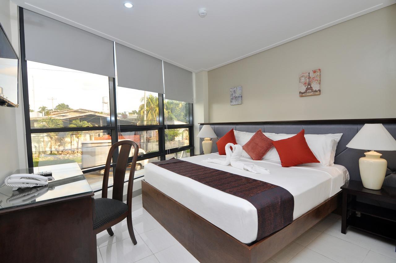 717 Cesar Place Hotel Tagbilaran-stad Buitenkant foto