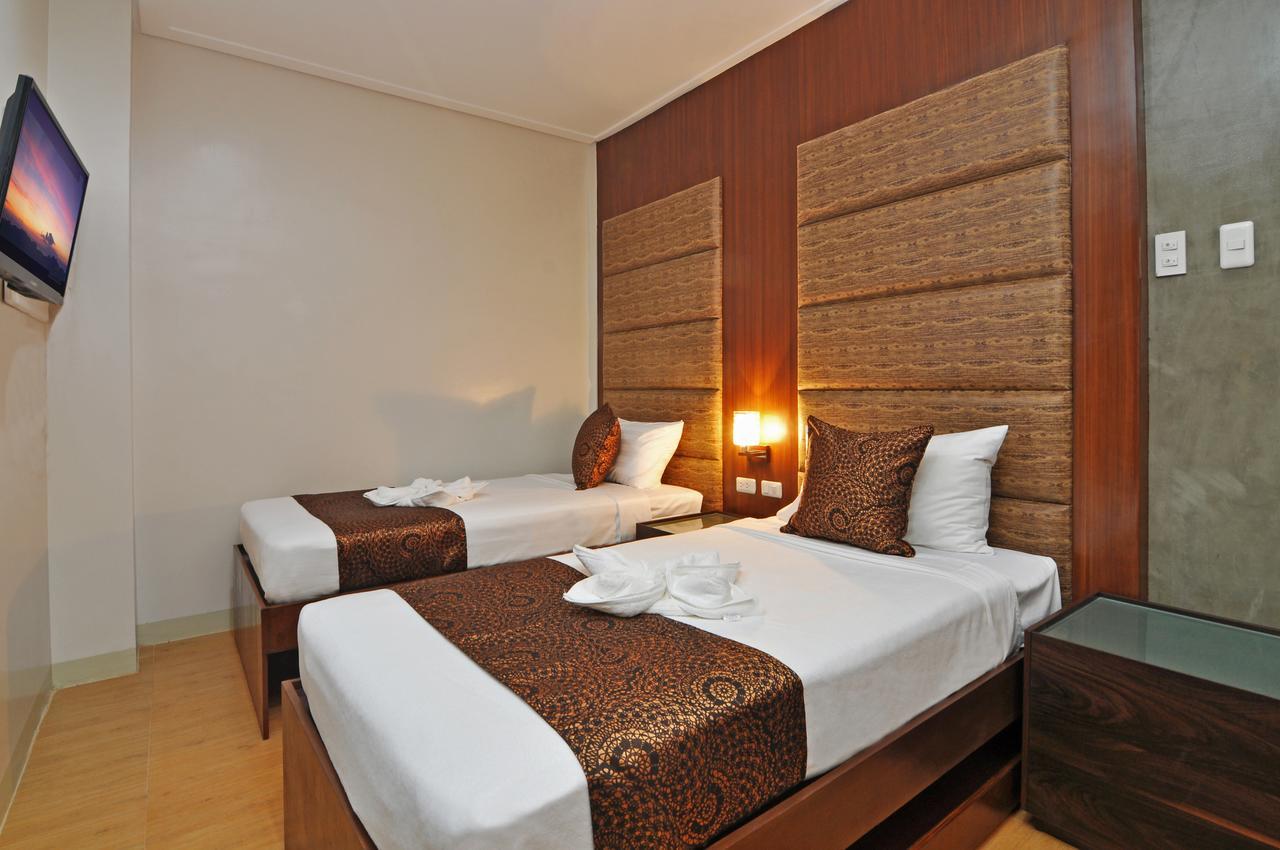 717 Cesar Place Hotel Tagbilaran-stad Buitenkant foto