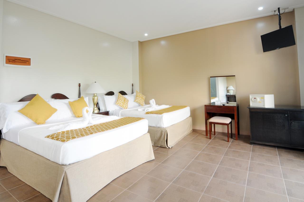 717 Cesar Place Hotel Tagbilaran-stad Buitenkant foto